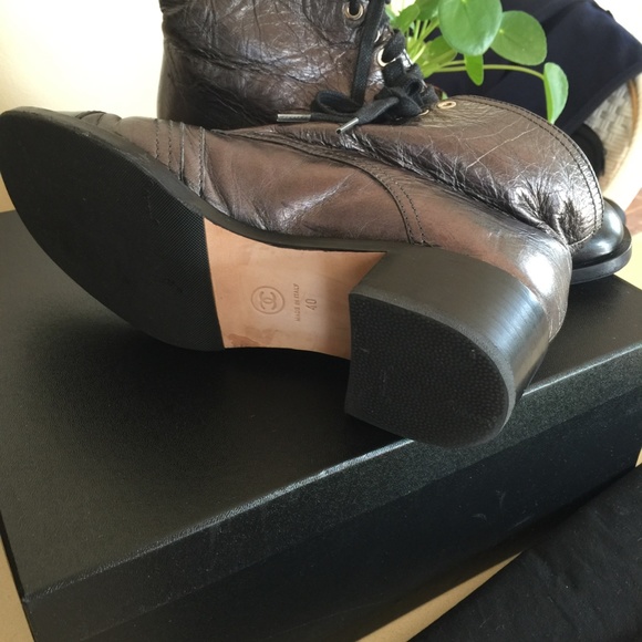 CHANEL Metallic Cap Toe Boots, Size 10 - Picture 8 of 12